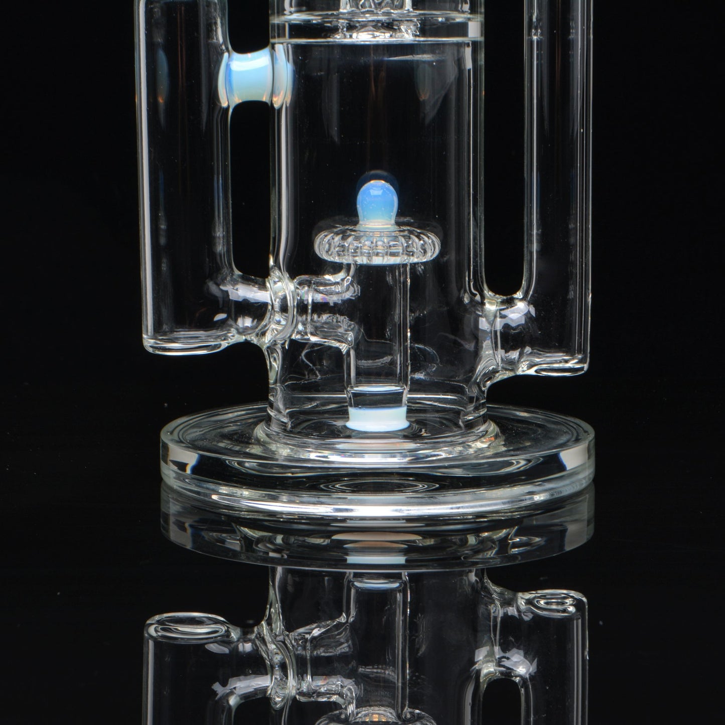 16in Skycycler Bong, close up of the bottom perk