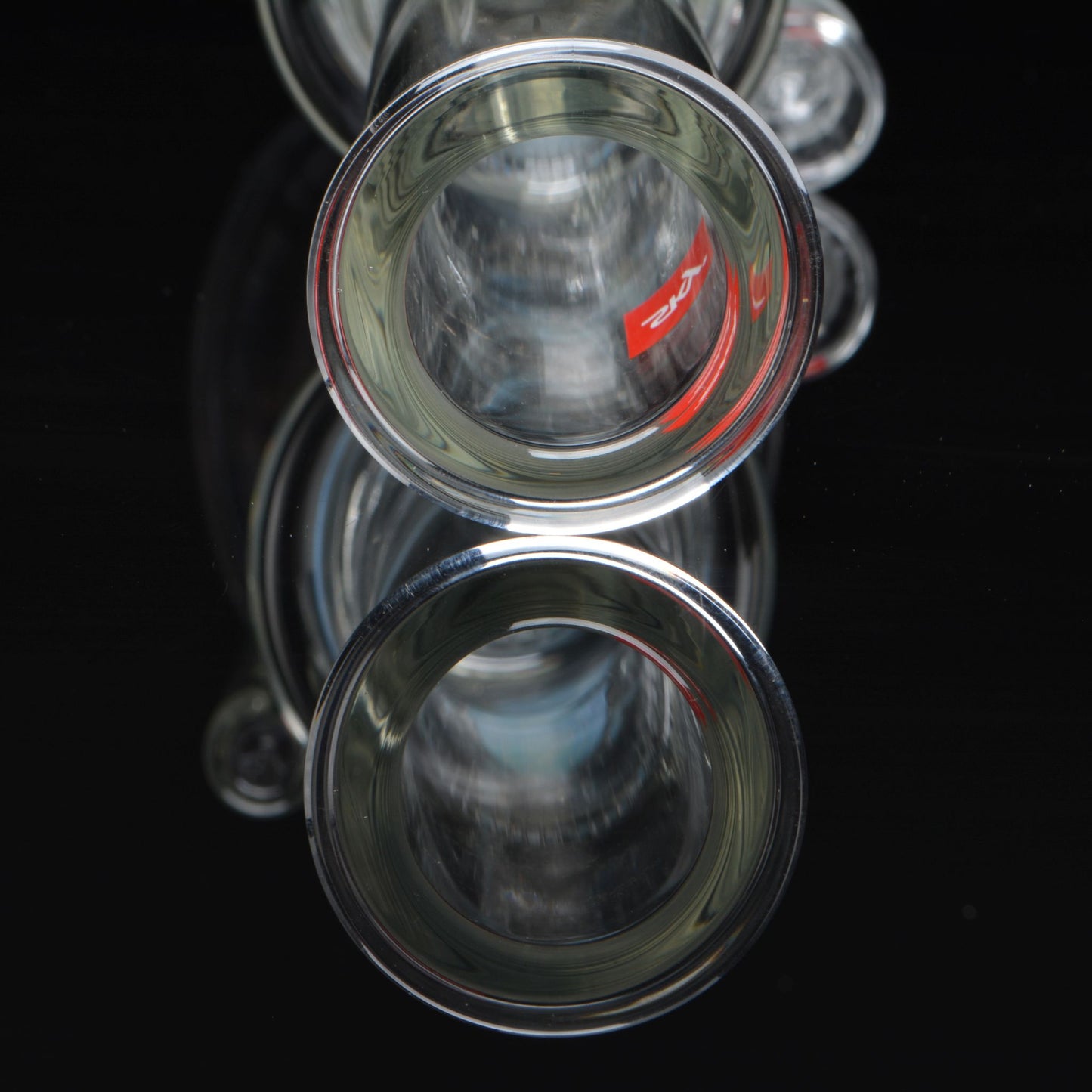 close up of the bongs mouthpiece