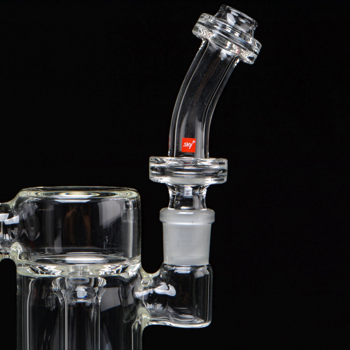 The Binary piece, close up of the mouthpiece