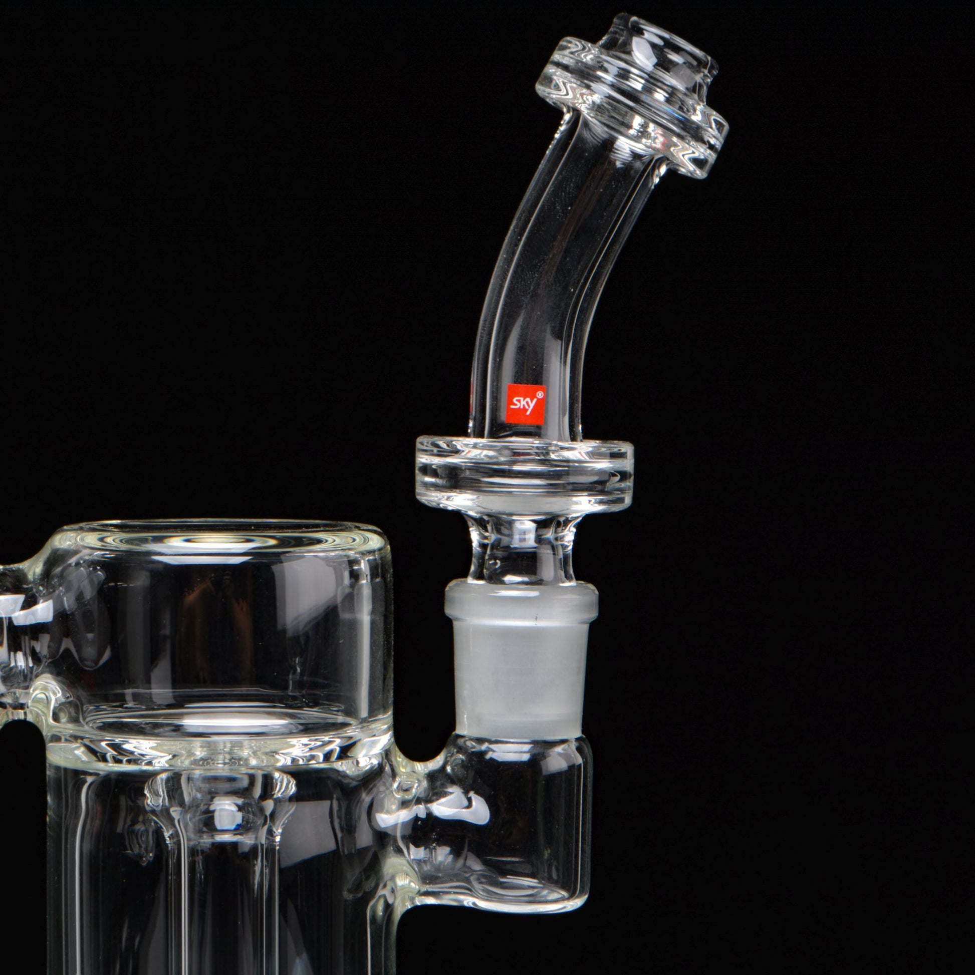 The Binary piece, close up of the mouthpiece