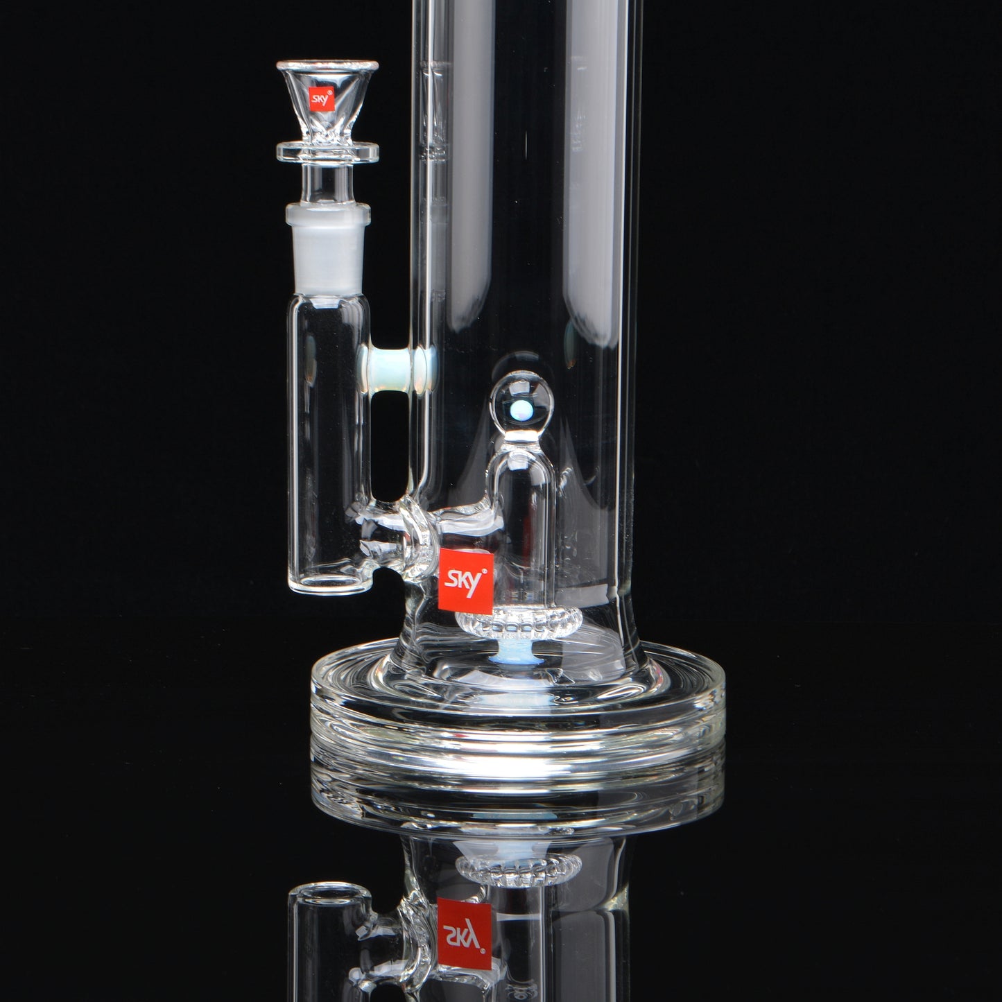 Eclipse bong, base perk and joint shot