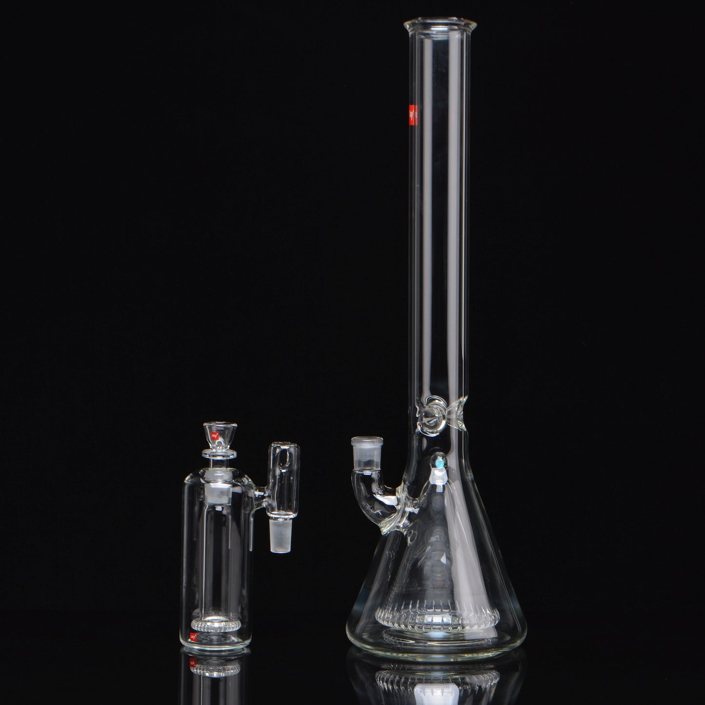18in Fusion Beaker set w/ Showerhead splash catcher standing next to it