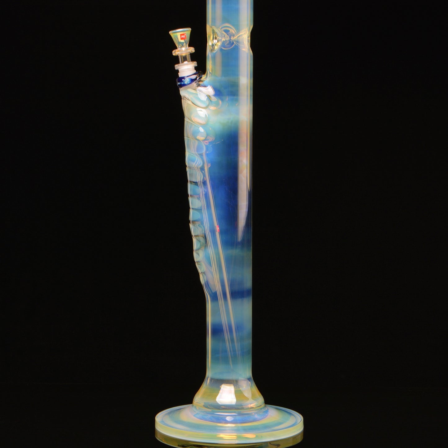 close up of the lower half of the tube