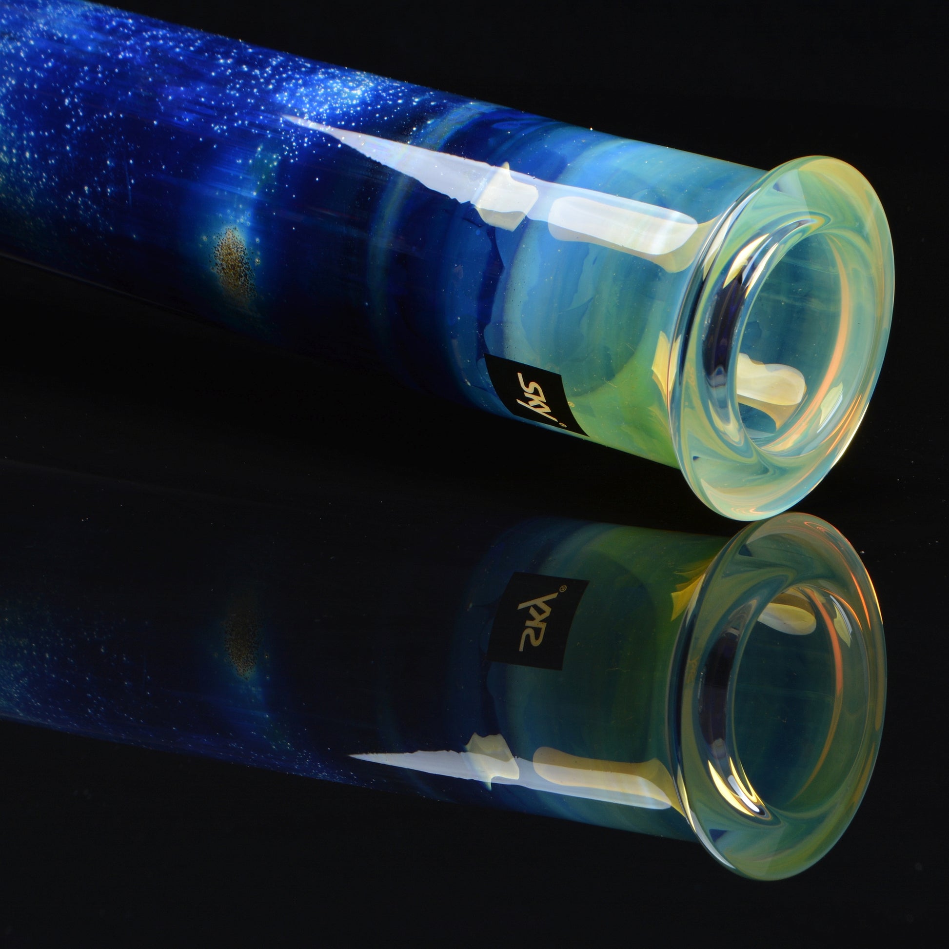 Mouthpiece reflection shot
