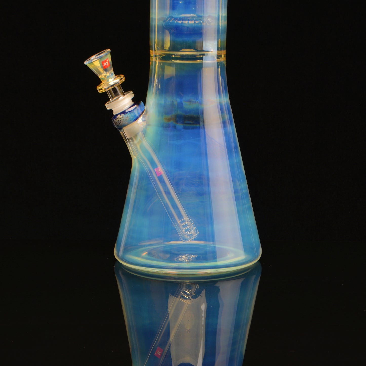 close up shot of the silver fumed
bong base , downstem and bowl piece
