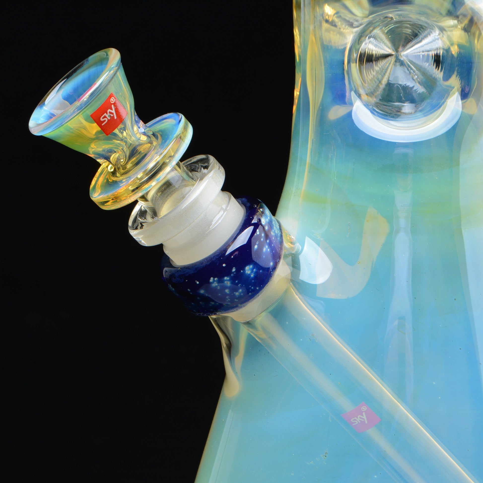 Close up shot of the Joint, Bowl Piece and downstem