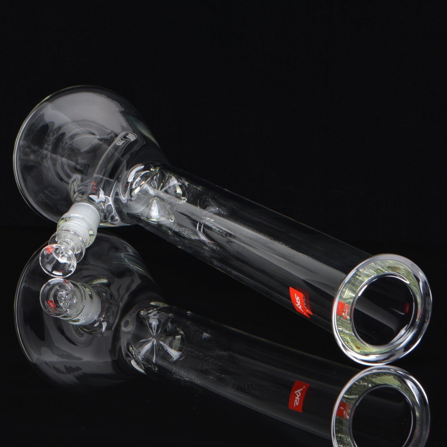 Nebula 18in beaker bong, mouthpiece and neck shot